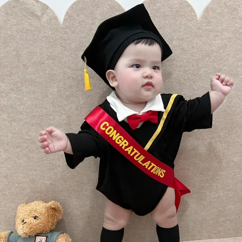Toddler Girls Boys Graduation Photo Dress Gown Bachelor Dress with Hat for Halloween Cosplay Party Photoshooting Costumes view 6