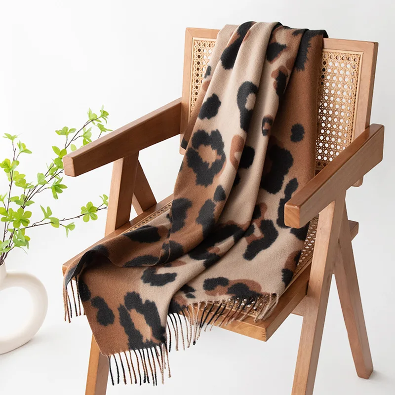 European and American Leopard Print Scarf Women's Artificial Cashmere Elegant All-Match Commute Shawl High-Grade Winter