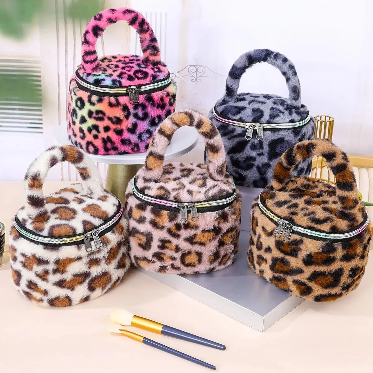 Nuova borsa per il trucco di grande capacità con borsa per il trucco di alta bellezza con motivo leopardato borsa per il trucco da viaggio per