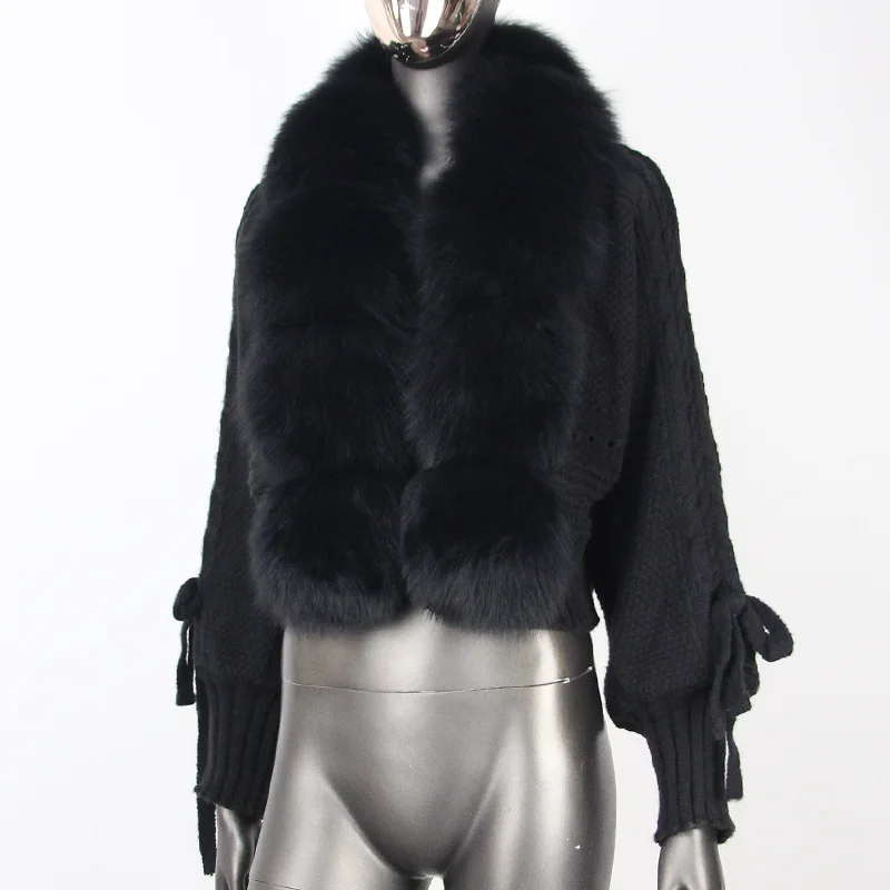 2024 Giacca invernale da donna lavorata a maglia con abbottonatura in pelliccia naturale Nuovo cardigan lavorato a maglia Casual Vera pelliccia di volpe Nuova moda corta calda