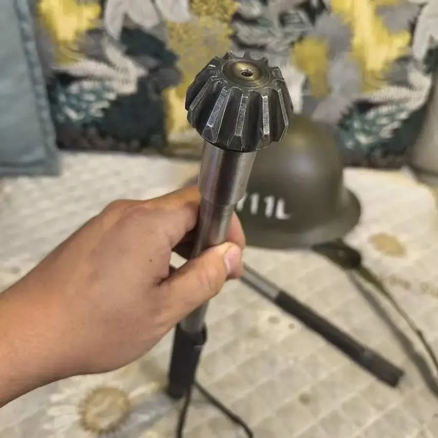 40cm Outdoor Multifunctional Alloy Steel Short Rod Short Hammer Car Mounted Window Breaking Tool