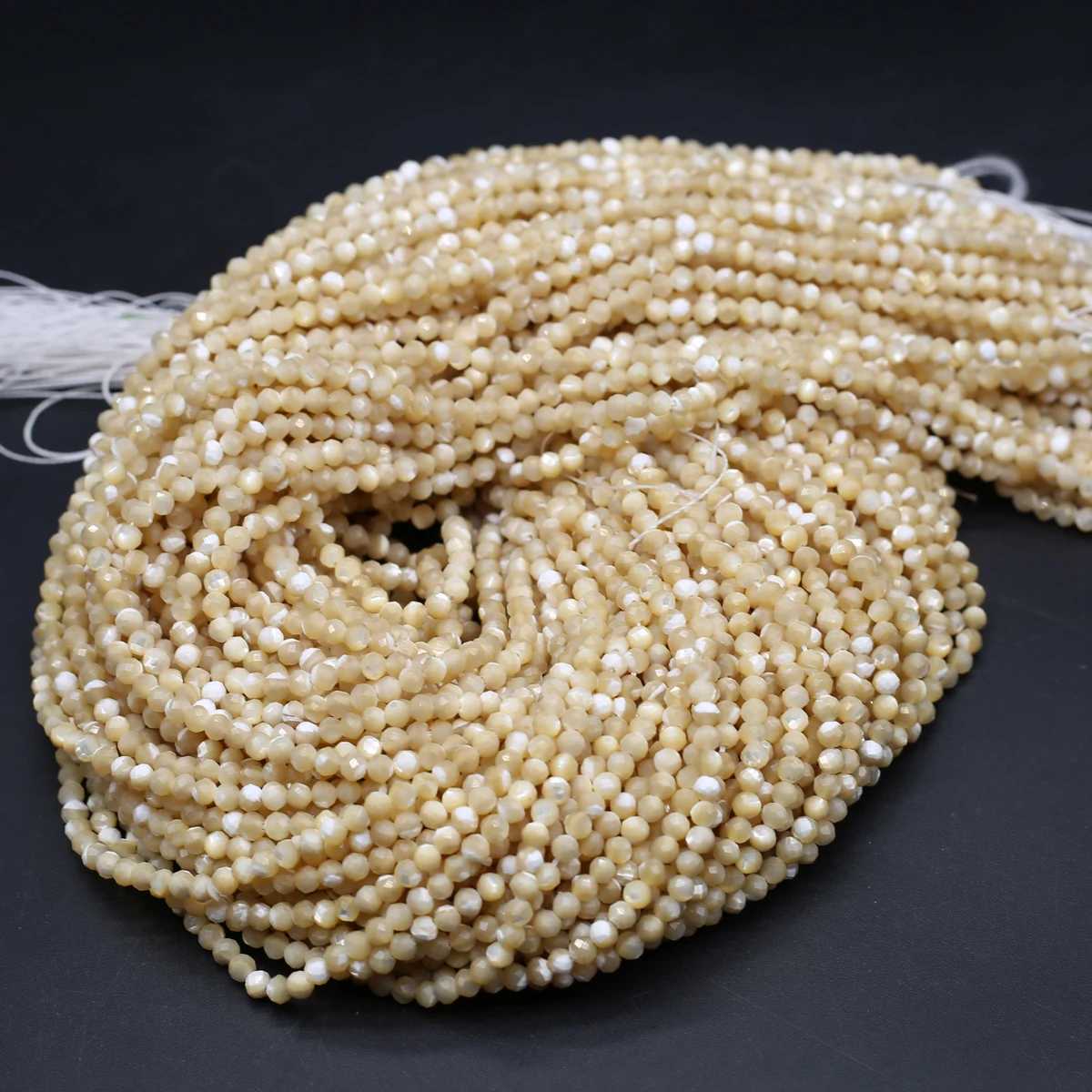 Natural Freshwater Shells Beaded Faceted Round Charms Isolation Loose Beads for Jewelry Making Diy Necklace Bracelet Accessories