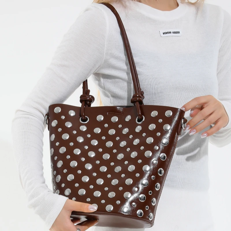 المرأة سعة كبيرة دلو الماء حقيبة الكورية موضة برشام تصميم تنوعا شخصية ركاب كتف واحد حقيبة تحت الإبط #4