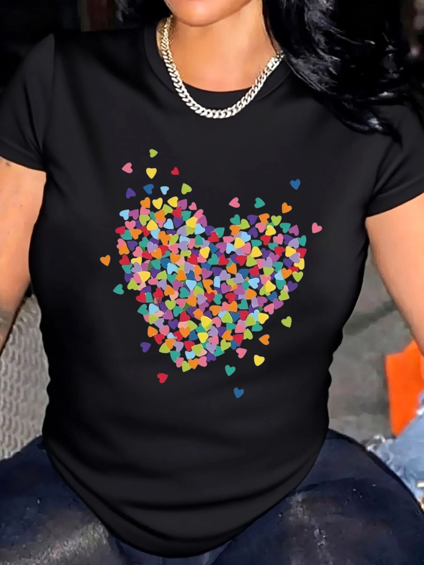 

Женская футболка больших размеров с принтом сердца на день Святого Валентина, уличная одежда с красочными сердечками