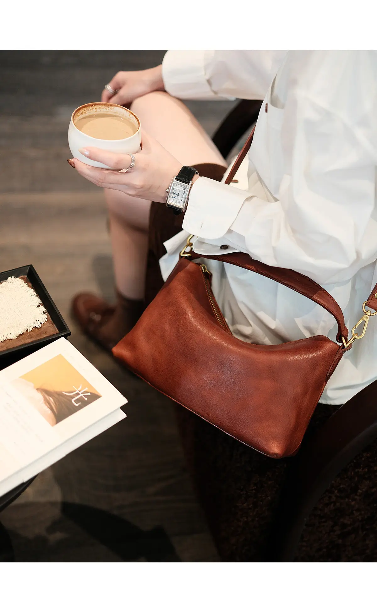 Einfache Organizer-Handtasche, handgefertigt aus echtem Leder, Damenhandtasche, modisch, lässig, luxuriös, aus Rindsleder, süße Umhängetasche. – Detail 10