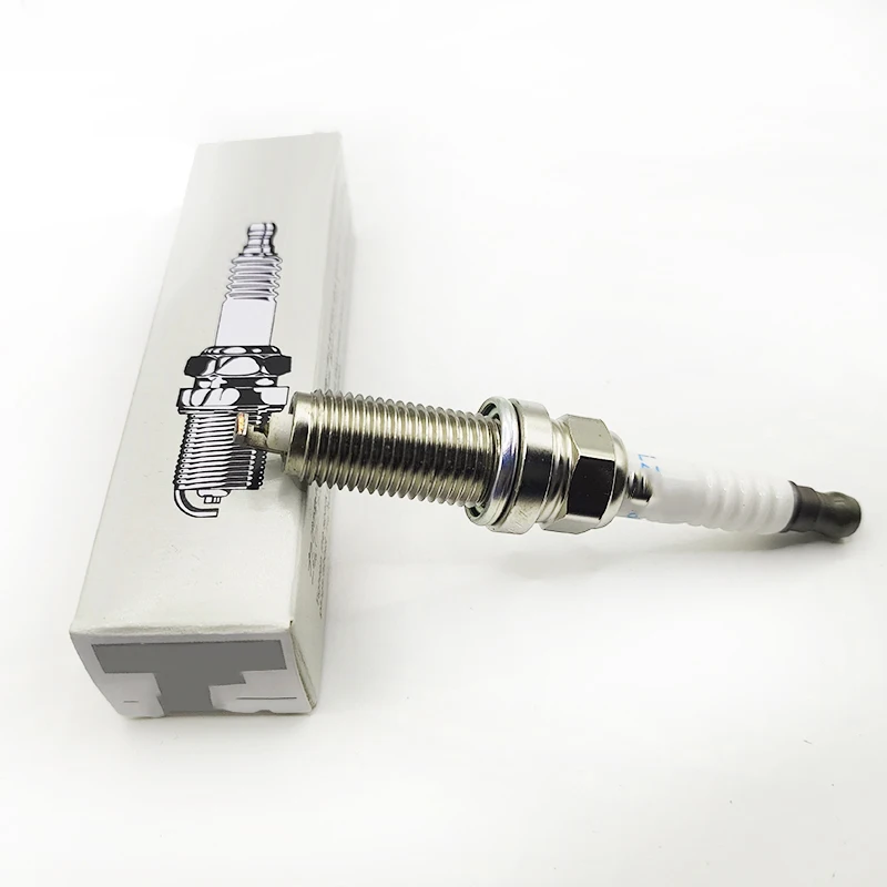 Автомобильные свечи зажигания Suzuk OEM заводская цена BKR6E-11 BKR6E11 BKR6E 11