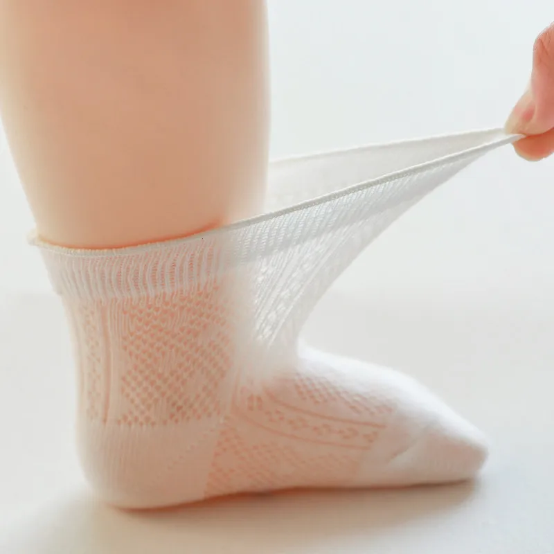 Chaussettes d'été à volants pour nouveau-né, couleur unie, en coton, maille fine et respirante, pour bébé fille en bas âge, nouvelle collection 2022