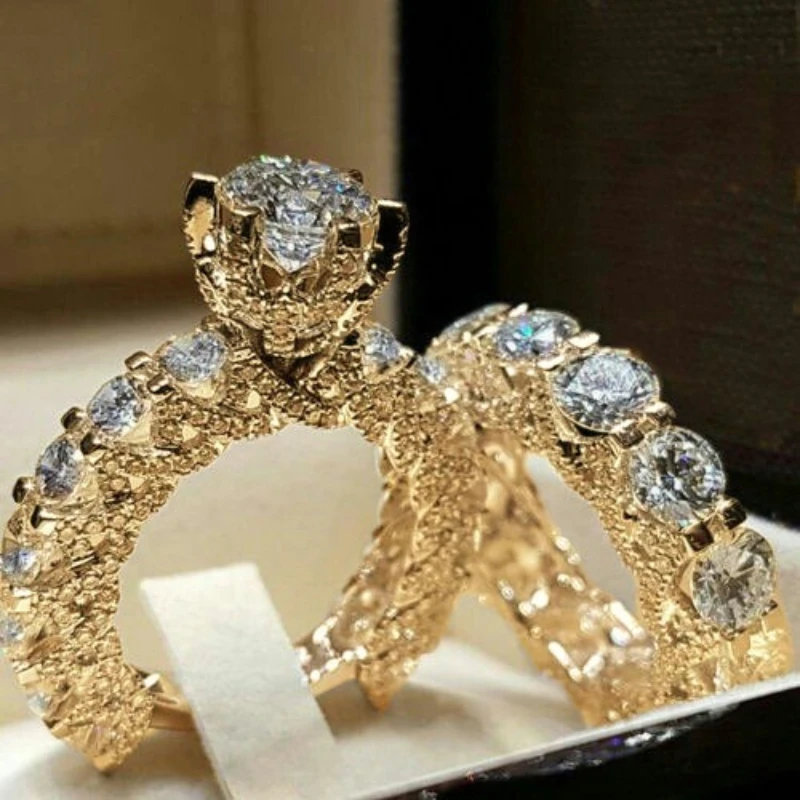 

New Arrival Jewelry - European American Women's Round Diamond Inlaid Full Diamond Couple Rings Fashion Engagement Jewelry