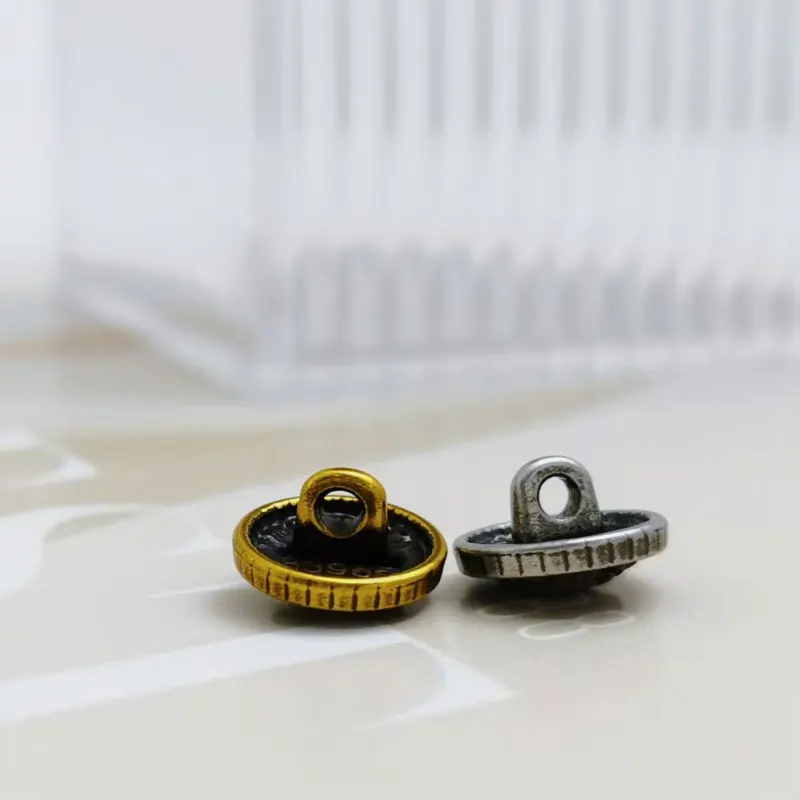 10 Stück 11,5 mm Mini-Metallknöpfe im kreativen Design für Kleidung, Hemden, Blusen, DIY-Nähzubehör, hochwertige Knöpfe – Detail 2