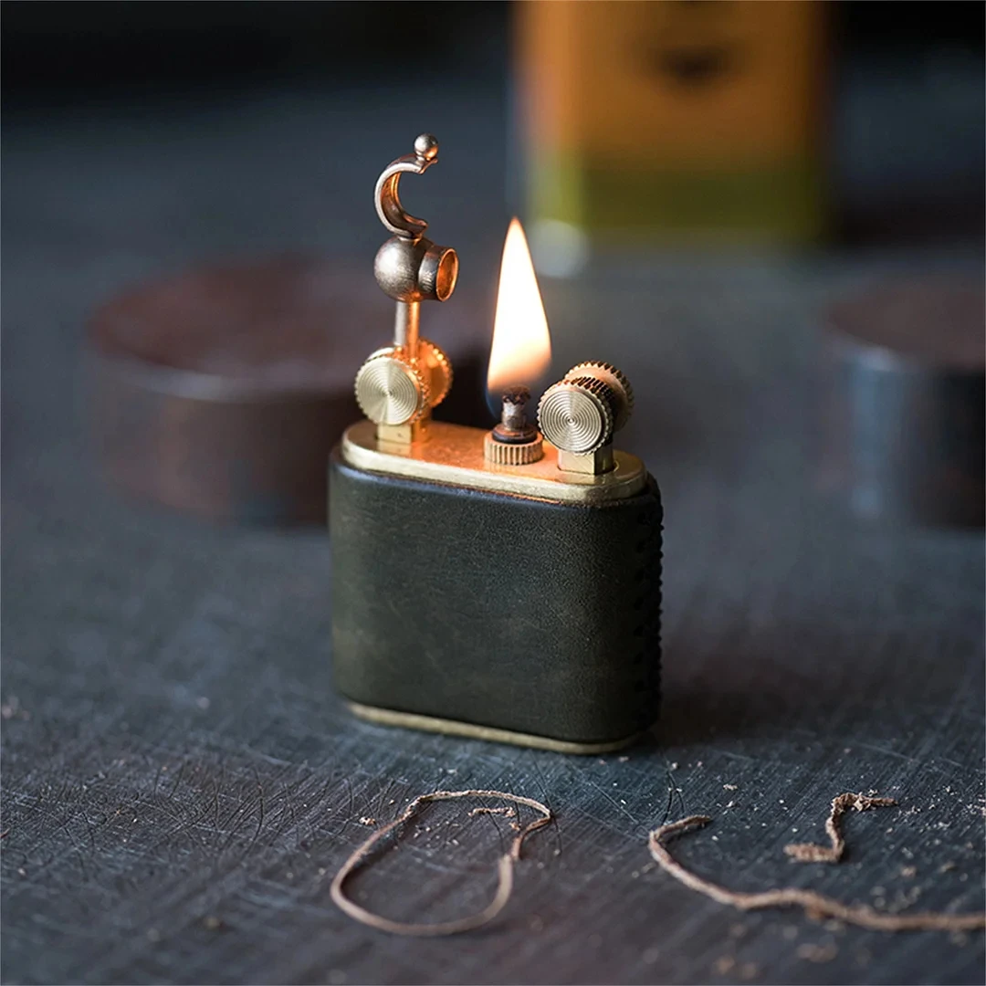 Customized vintage kerosene lighters,Nostalgic Old Fashioned Vintage Retro Kerosene Lighter by pure hand-stitched thread