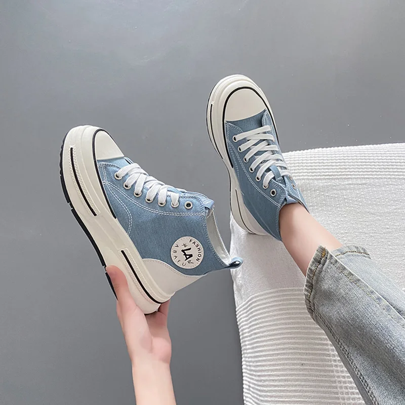 2023 Women Lace-Up Front High Top Flatform Canvas Shoe Casual High-top Canvas Shoe Fashion Breathable Height Increasing Sneakers