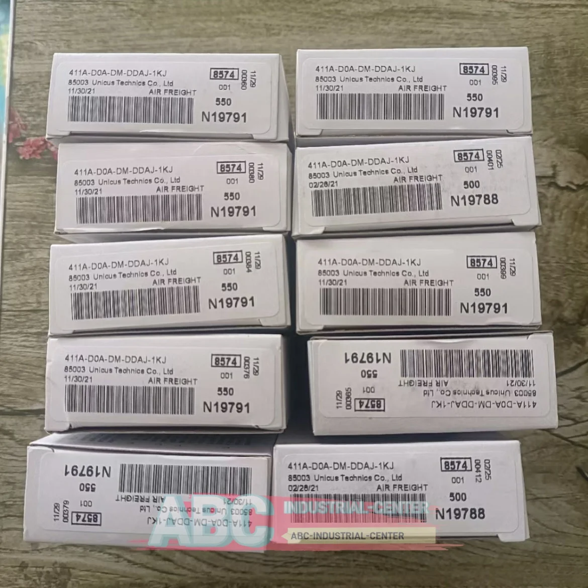 Brand 411A-DOA-DM-DDAJ-1KJ solenoid valve 411A-DOA-DM-DEDA-1BA new