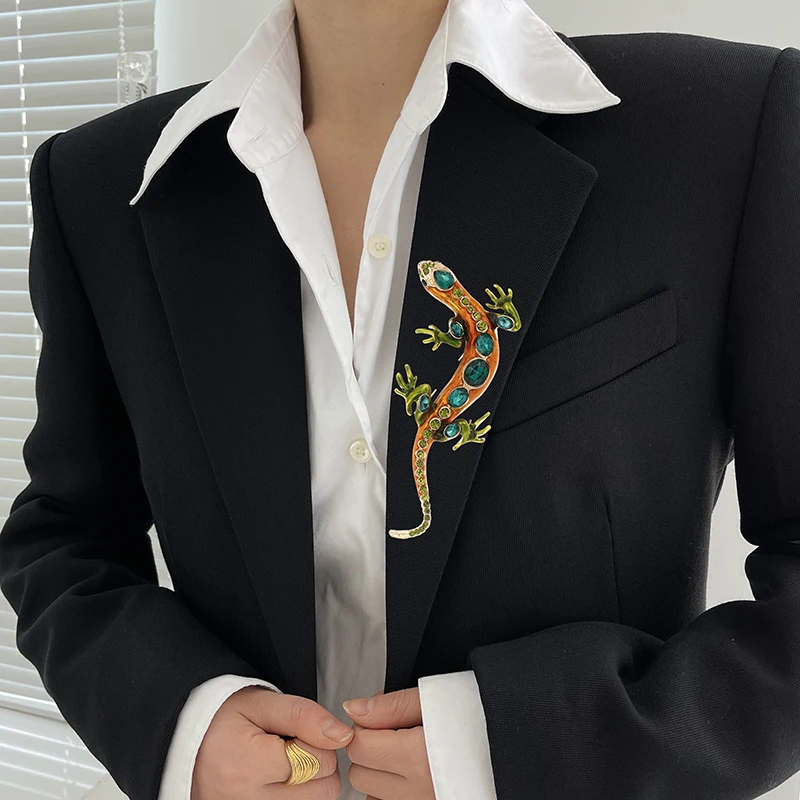 EASYA Fashion Gecko Lizard Crocodile Alloy Brooch with Rhinestones Sparkling Banquet Prom Ladies Decoration Luxury Jewelry