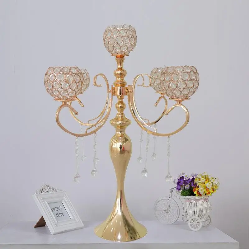 Factory direct sales, European candlestick ornament creative fashion crystal candlestick model room fashion decoration