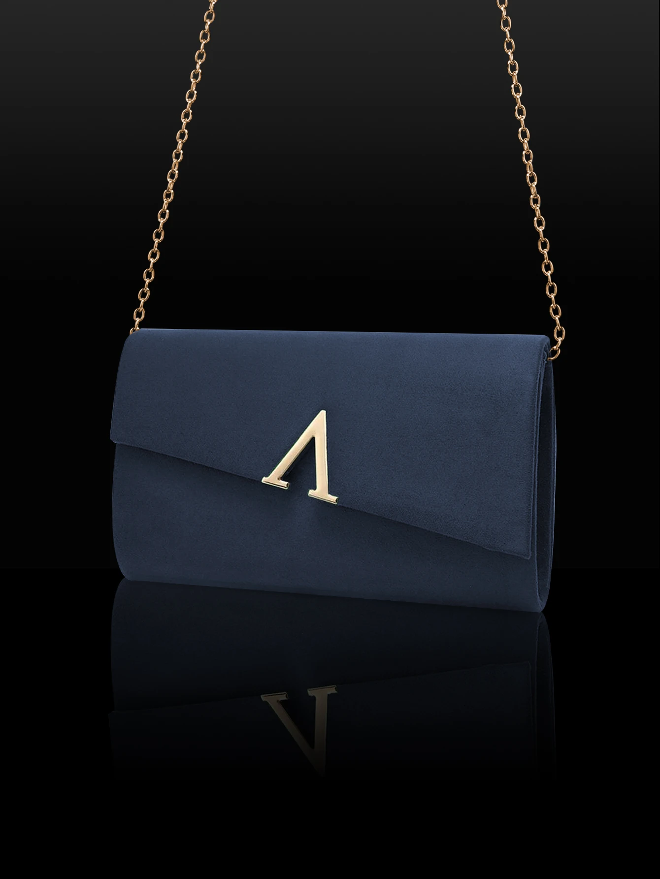 حقائب سهرة نسائية أنيقة بلون سادة وقوابض بغطاء قلاب، مقترنة بقلائد وأقراط وأساور، هدايا مثالية للحفلات