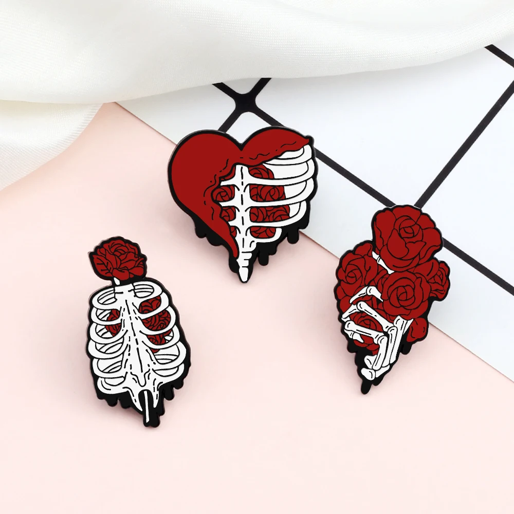 A True Love!Romantic Red Rose Enamel Pins Heart Skeleton Roses Hold on Hand Brooches Denim Lapel Badges Jewelry Gifts for Lovers