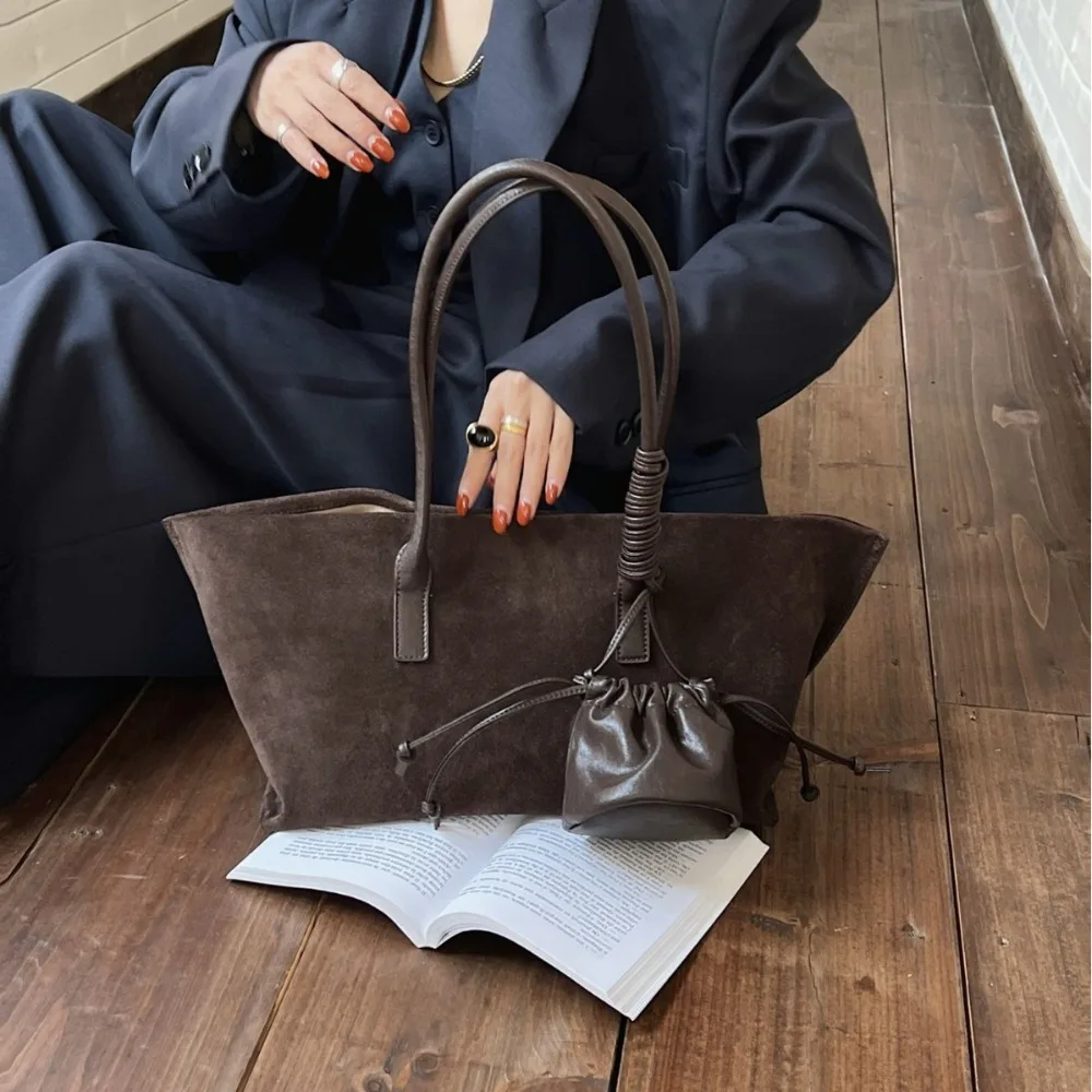 

2025 New Autumn Winter Leather Matte Suede Fashion Versatile Casual Tote Bag Large Capacity Shoulder Bag Mother and Child Bag