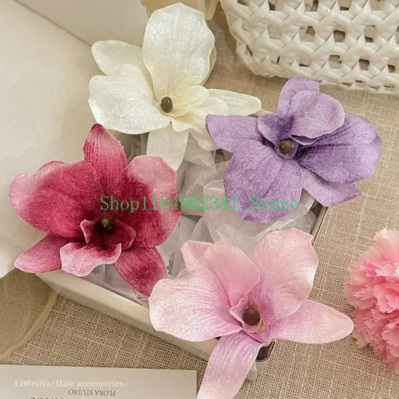 Chic Floral Hair Clip Fashion Accessory