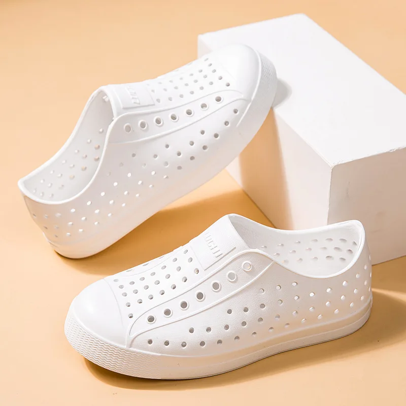 New Summer Kids Soft-bottom Non-slip Beach Sandals Children Closed-toe Hollow Water Shoes Boys Girls Outdoor Casual Sports Shoes