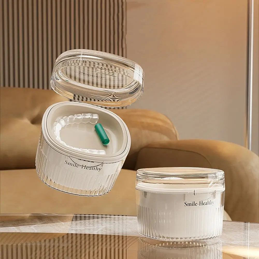 

Plastic Orthodontic Retainer Invisible Soaking Braces Storage Box Breathable Moisture-proof Retainer Cleaning Case Travel