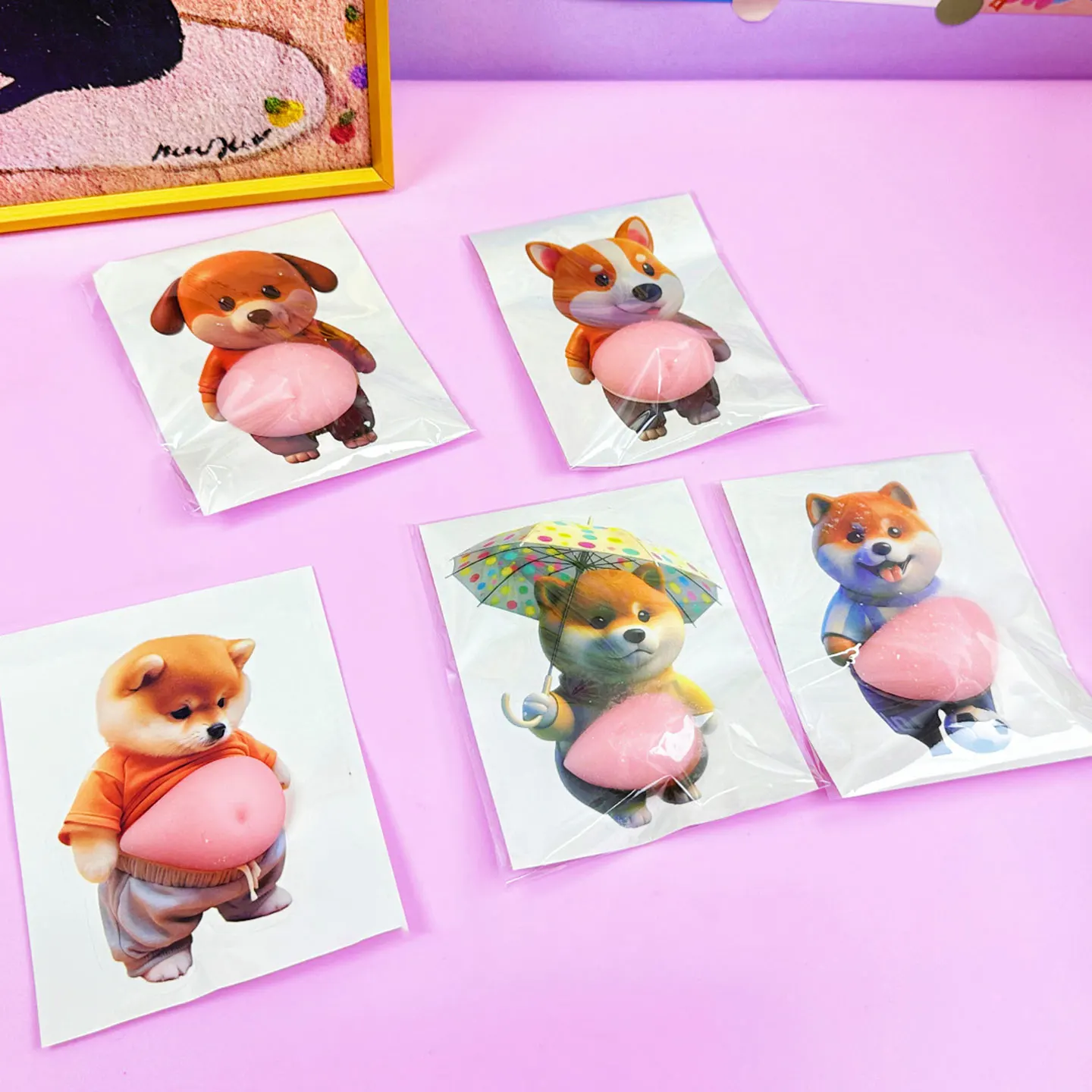 �y�Z�[�����z���킢�������Ȍ��̃X�e�b�J�[�A�X�g���X������������A�傫�Ȃ����A�Փ˖h�~�f�J�[���A�ʔ����y�b�g�A�q���p�̍i��邨������A�N���G�C�e�B�u�Ȃ�������