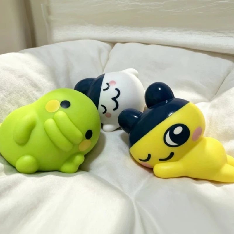 Коллекционная фигурка Bandai Tamagotchi Big Size Soft Hollow Squishy Gashapon: Настольное украшение для взрослых коллекционеров
