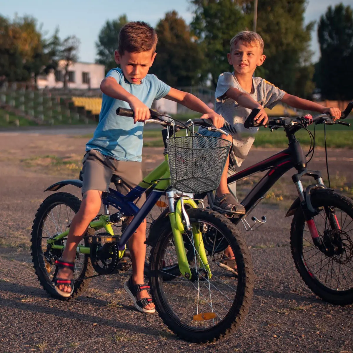 

Съемная корзина для велосипедного руля, прочная железная рама, корзина для хранения на велосипеде с передним крючком для подвешивания, случайный стиль