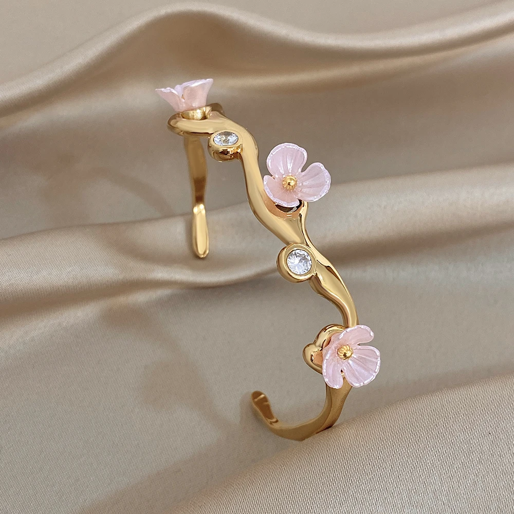 Elegant Pink Flower Splicing Star Moon New Stainless Steel Bangle for Women Golden Waterproof Spring Open Bracelet Charm Jewelry
