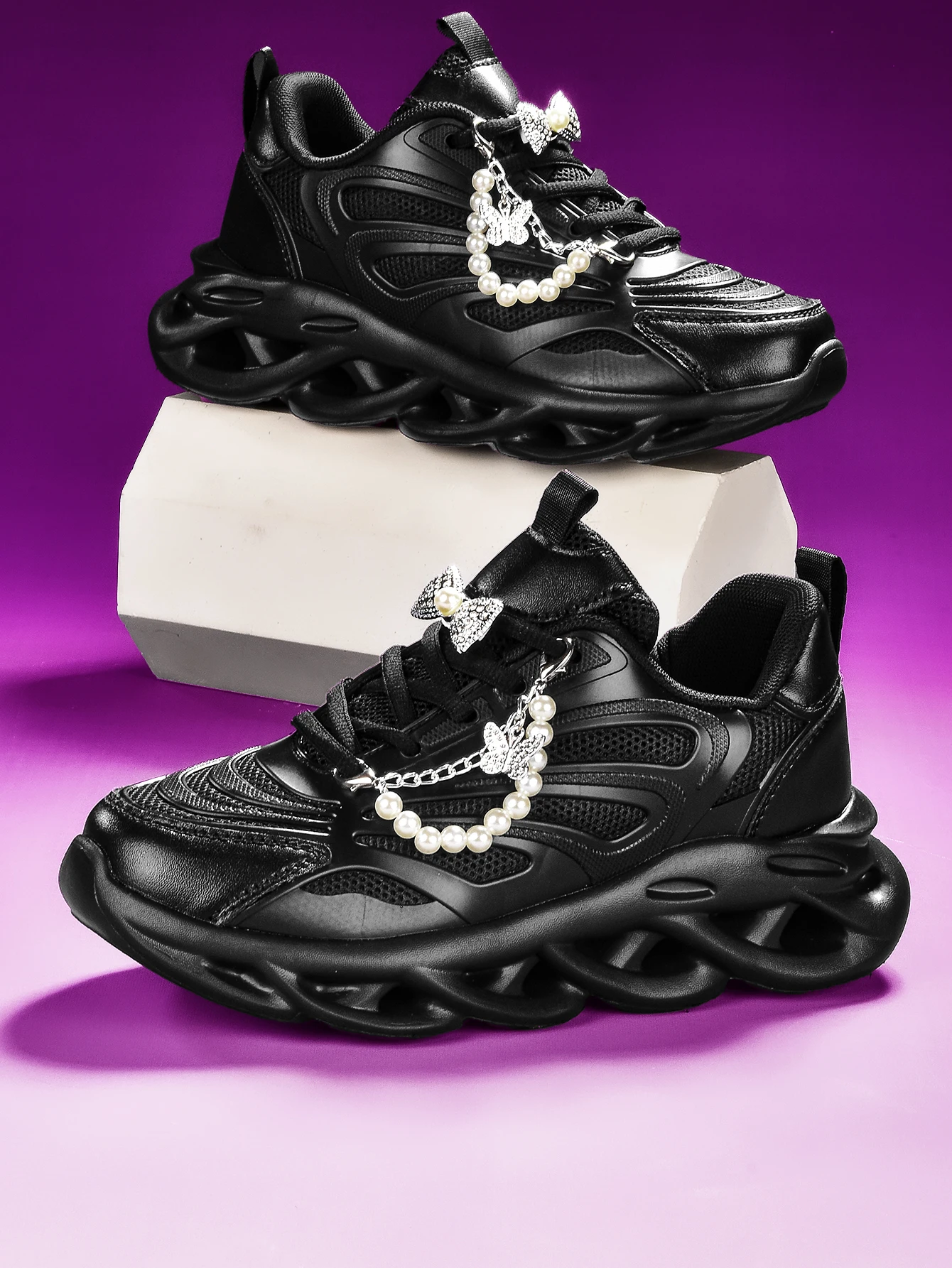 Zapatillas de mujer con plataforma de 5 cm, estilo Dad Shoes, en tono oscuro y diseño Sweet-Cool, con suela grande hueca única, calzado deportivo informal con lazo plateado y cadena de perlas, zapatos de mujer elegantes con parte superior de malla transpirable, aptos para todas las estaciones, suela suave, antideslizantes, ideales para el día a día, compras, salidas y diversas ocasiones, zapatos versátiles estilo Spicy Girl.