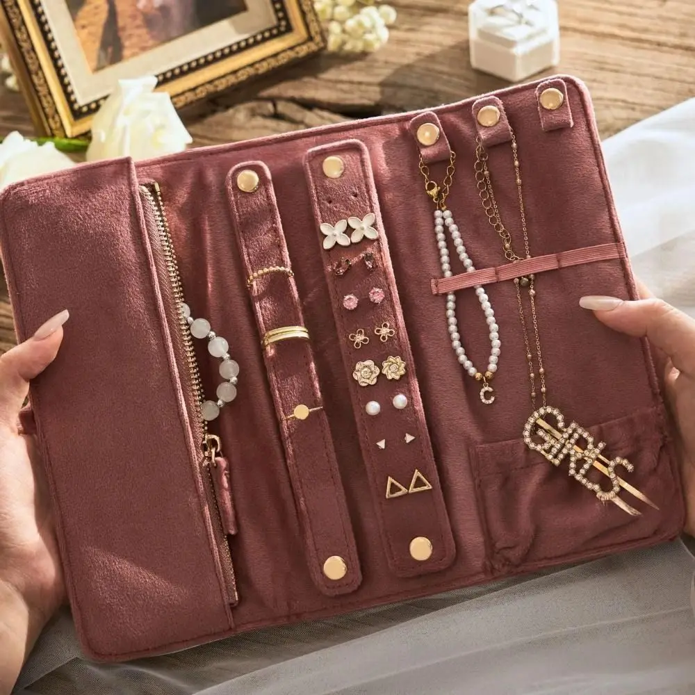 

Universal Velvet Travel Jewelry Bag with Buckle Portable Rings Necklaces Earrings Organizer Foldable Jewelr Roll Bag