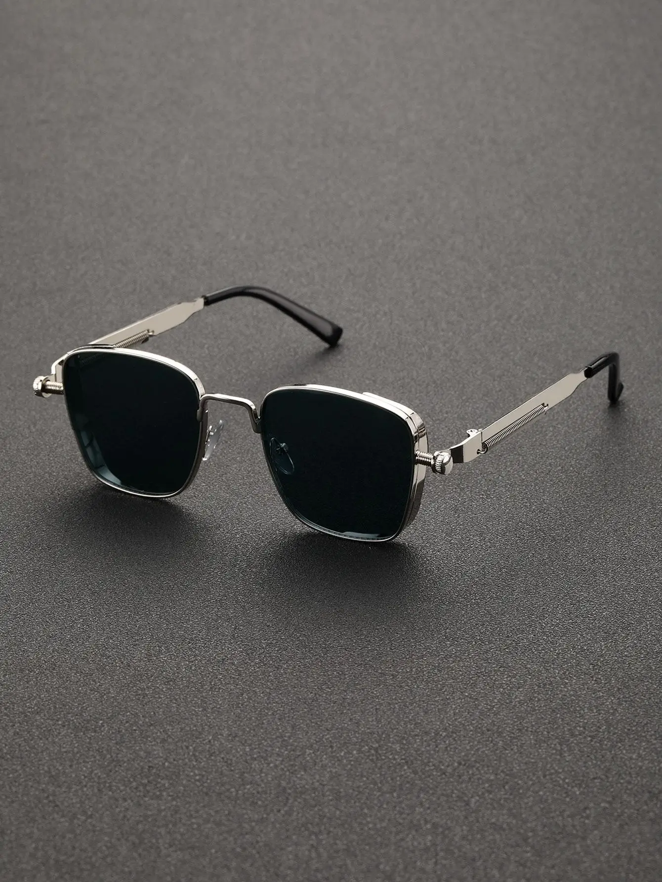 1PC Unisex Classic Square Frame Sunglasses Punk Fashion Eyewear For Daily Life Or Driving