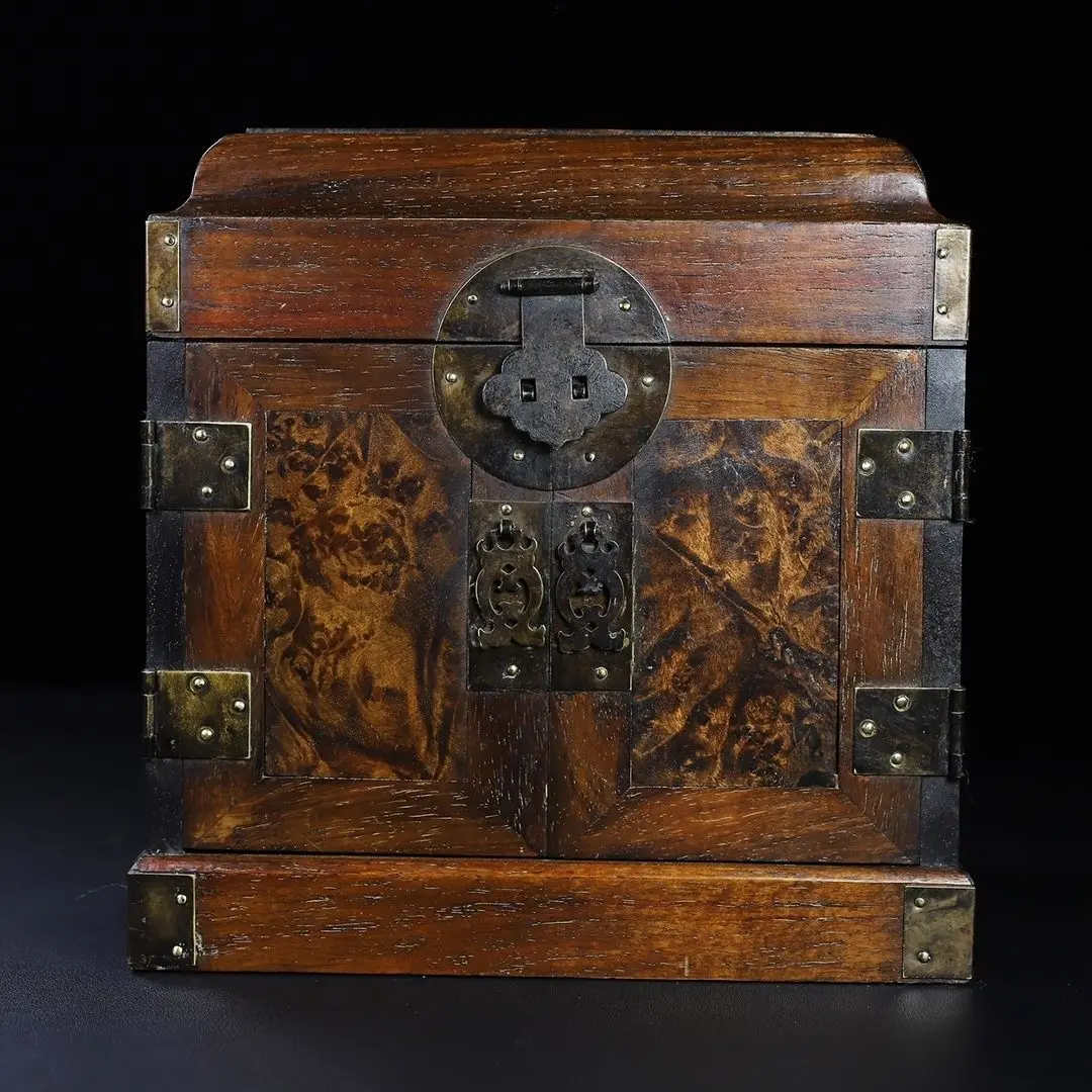 Treasure rosewood with grimace pattern Treasure box, excellent selection of materials, clear hair pattern