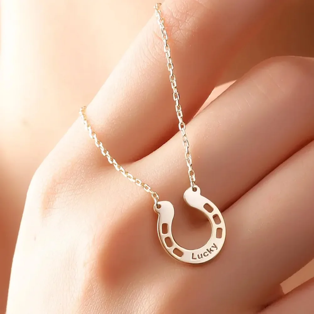 Engraved Horseshoe Necklace Custom Horse Name Stainless steel Pendant Necklace Personalize Jewelry Gift For Horse Lovers