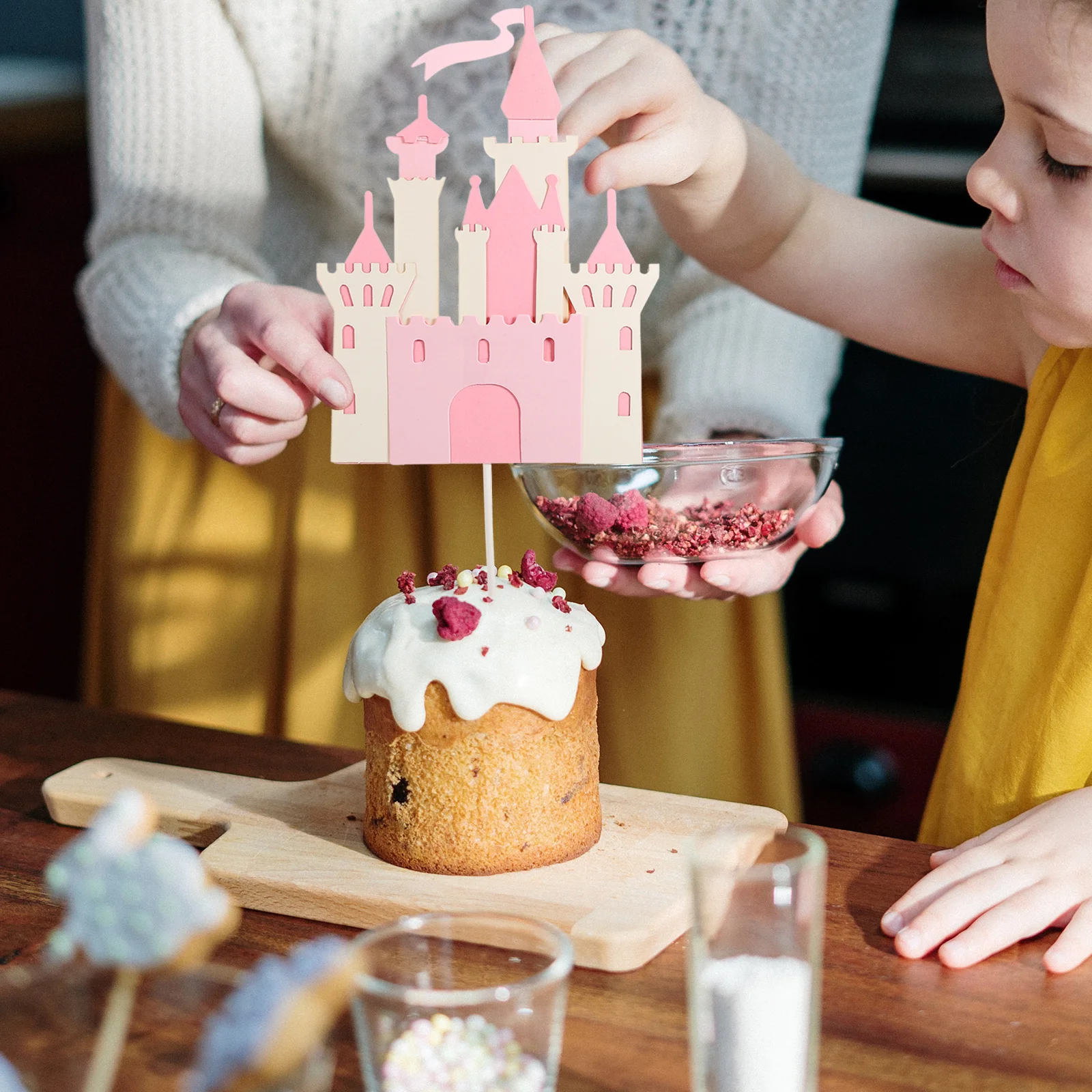 

6 Pcs Castle Decoration Insert Bright Color Cake Toppers Birthday Party Decorations Wedding Bridal Shower Princess Theme