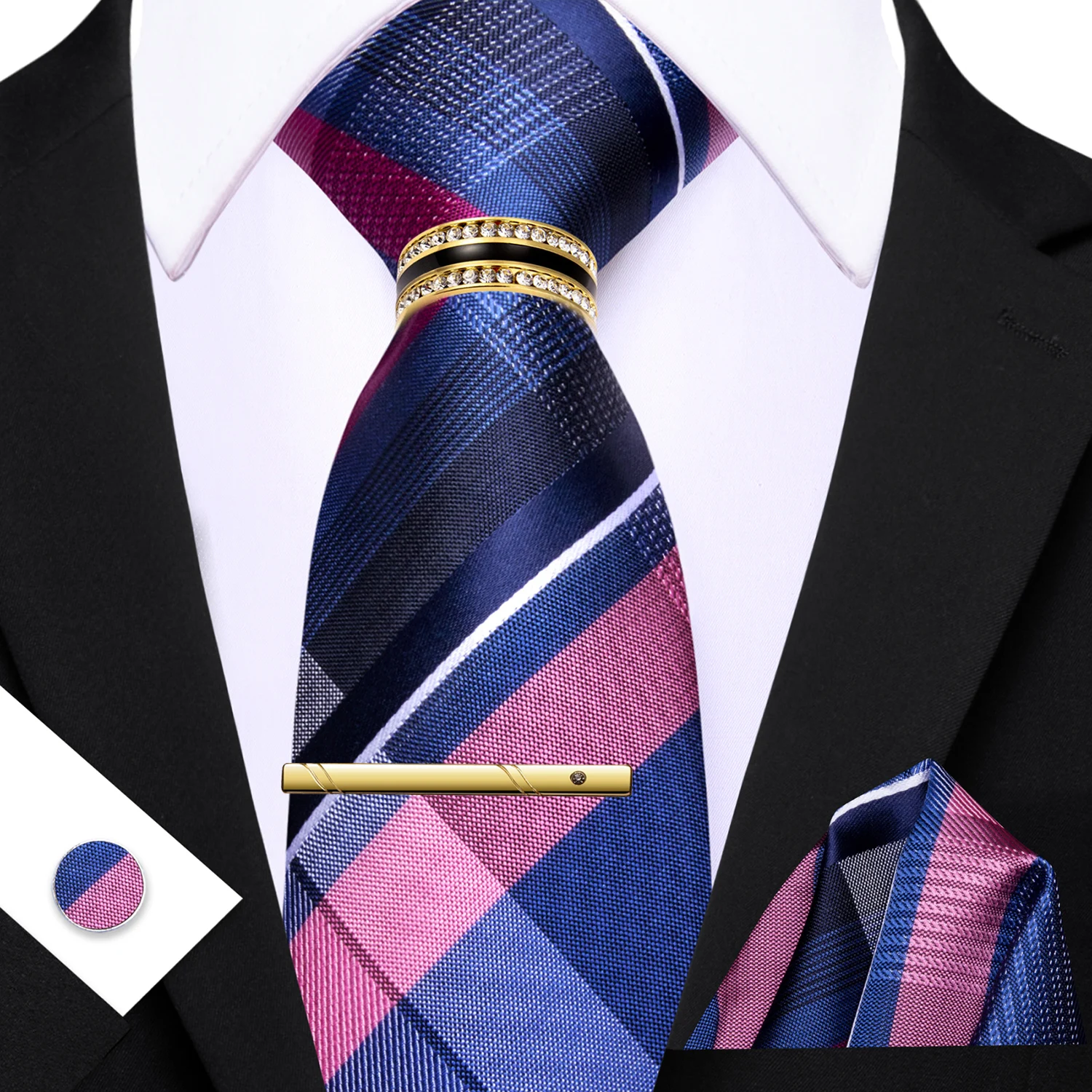 gravata-masculina-de-moda-com-xadrez-em-cores-contrastantes-lenco-de-bolso-abotoaduras-com-anel-de-gravata-e-prendedor-de-gravata-–-acessorios-para-terno-de-casamento