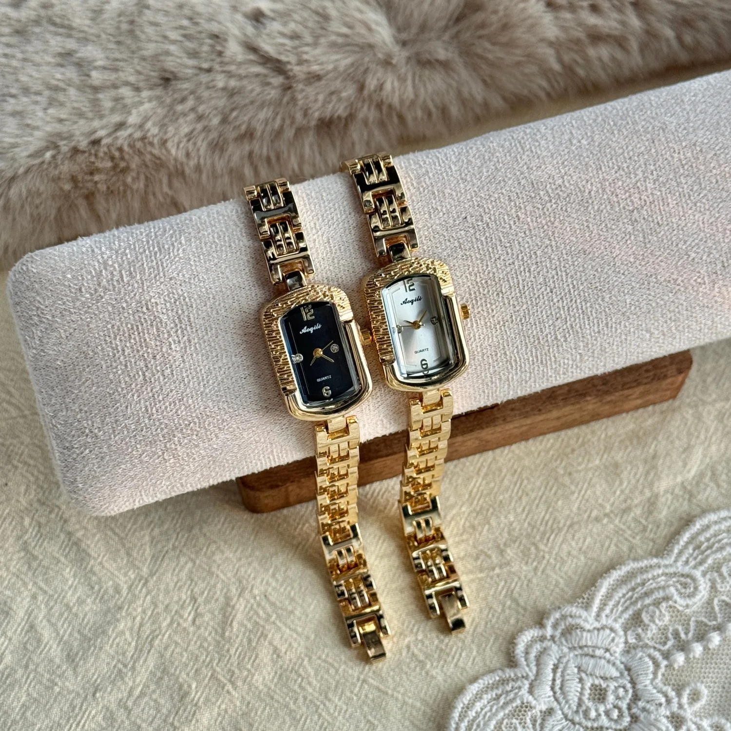 

Fashion Dress Rectangle Women Watches Ladies Quartz Watch Minimalist Design Gold Bracelet Strap Wristwatch Clock Reloj Mujer