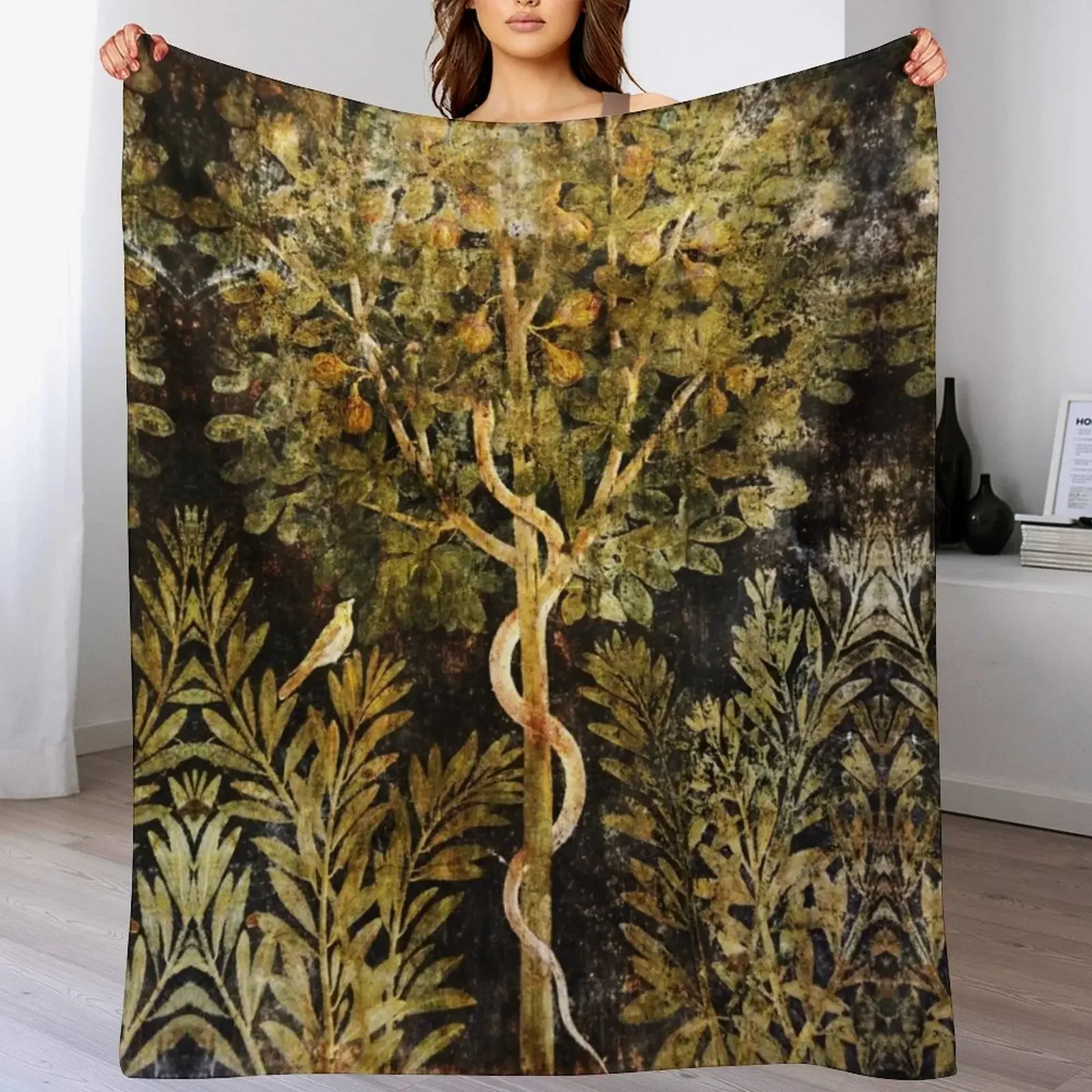 

ANTIQUE ROMANWALL PAINTINGS,SERPENT IN FIG TREE AND BIRD ,BLACK GREEN FLORAL Throw Blanket Luxury Brand warm for winter Blankets