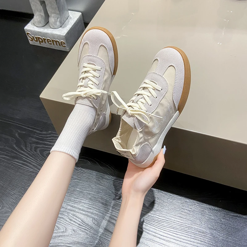 New Women Canvas Shoes Low Top Lace Up Female Sneaker Girls Students Footwear Candy Colors Summer Spring Autumn