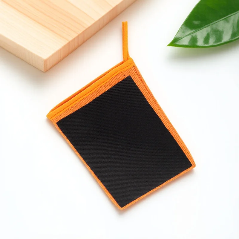 

Scratch Free Car Wash Glove with Clay Bar Surface Lightweight Comfortable Mitt for Full Body Auto Cleaning Solution