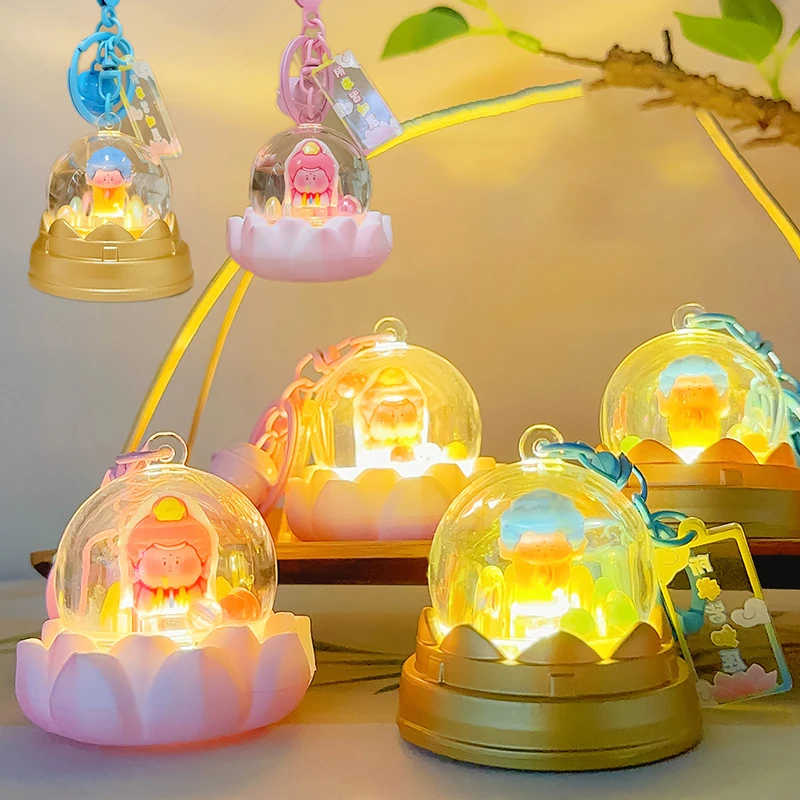 Porte-clés de couple bouddhiste de dessin animé, demi-cercle avec lumière, petit pendentif, jouets mignons, décoration de sac à dos étudiant, breloque, cadeaux créatifs