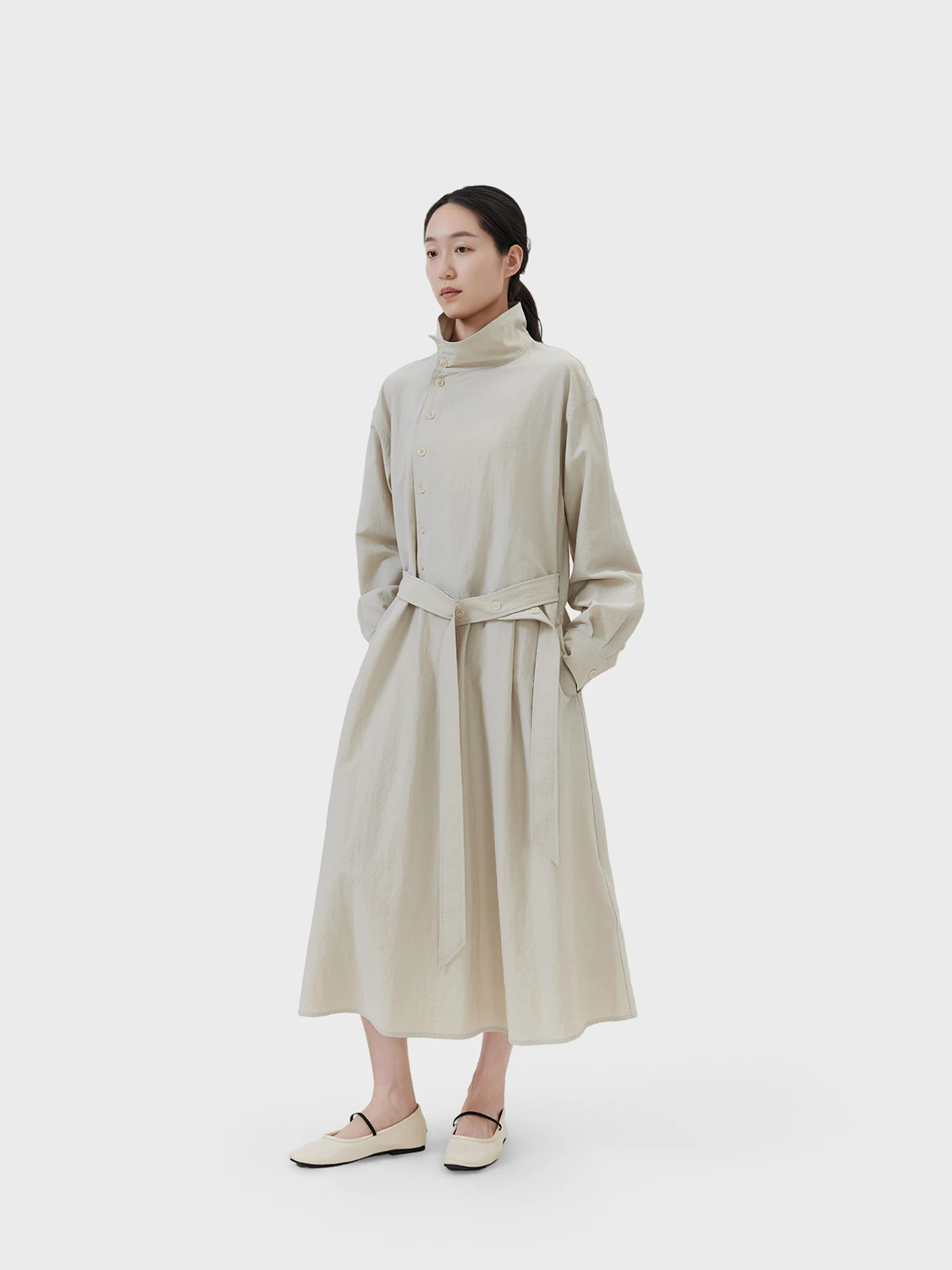 

Повседневная текстурированная ветровка с асимметричным косым воротником, микро-плиссировкой, свободного кроя, из нейлона, с длинными рукавами, на пуговицах, женская