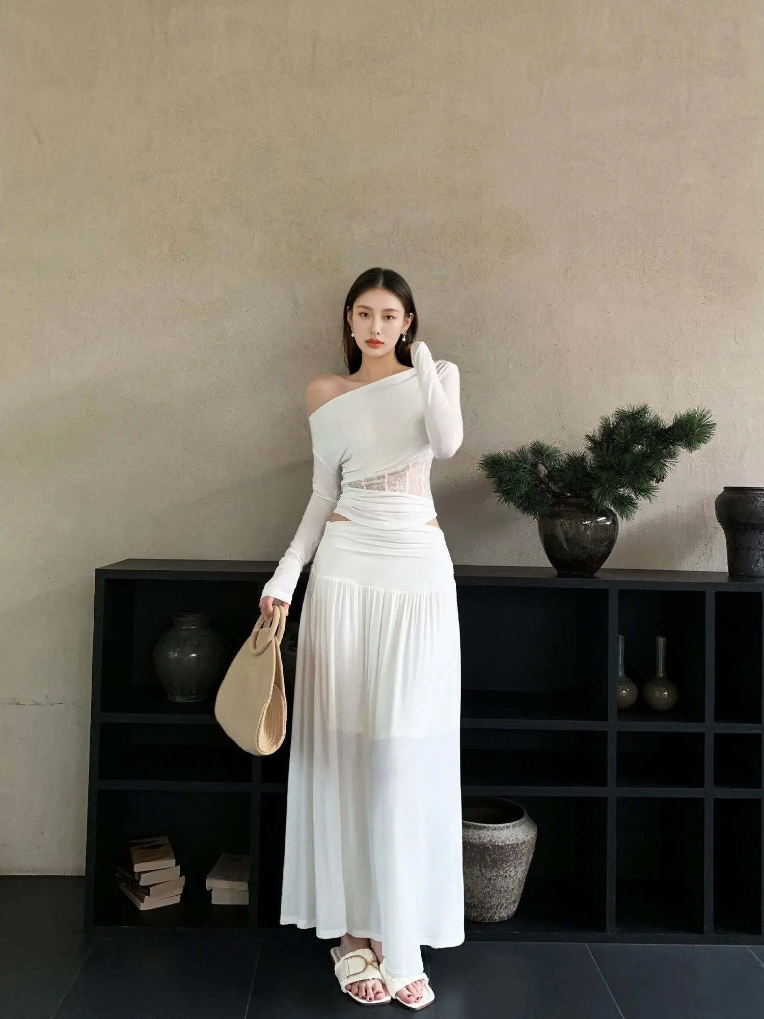 Sweet White Moonlight First Love Date Tea Break Lace Trim Hollow out Beautiful Dress Women Early Autumn New Waist Capping