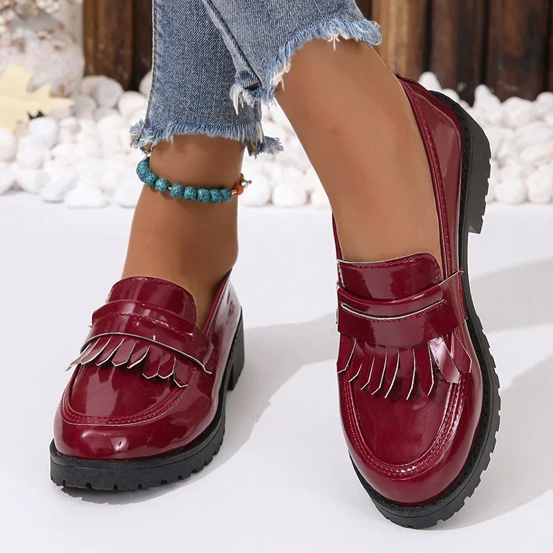 Black Patent Leather Platform Loafers Women Fashion Tassels Shallow Flats Shoes Woman British Style Middle Heels Office Shoes