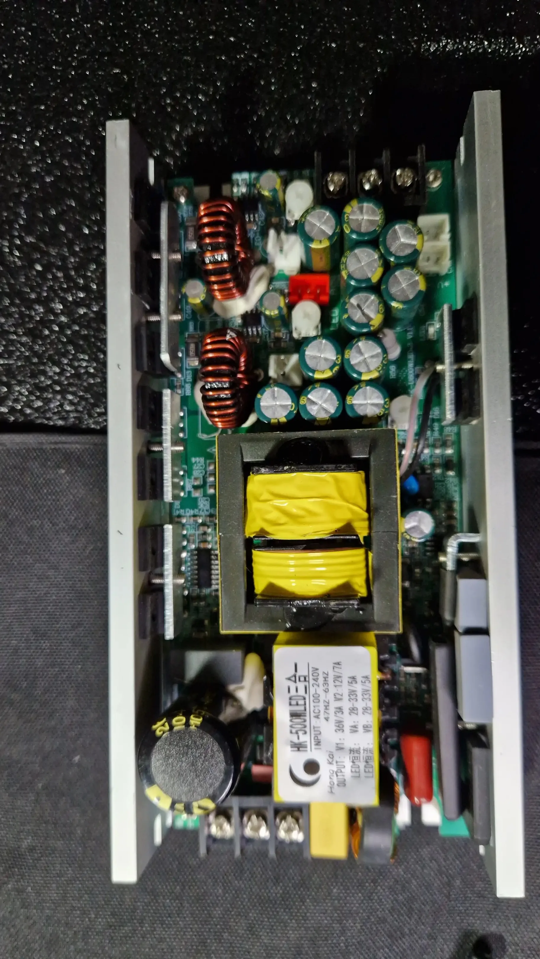 

Источник питания SHK-500WLED V1:36V 3A V2:12V/7A VA:28-33V/5.5A VB:28-33V/5.5A 500W Stage Show Follow Spot Light Источник питания
