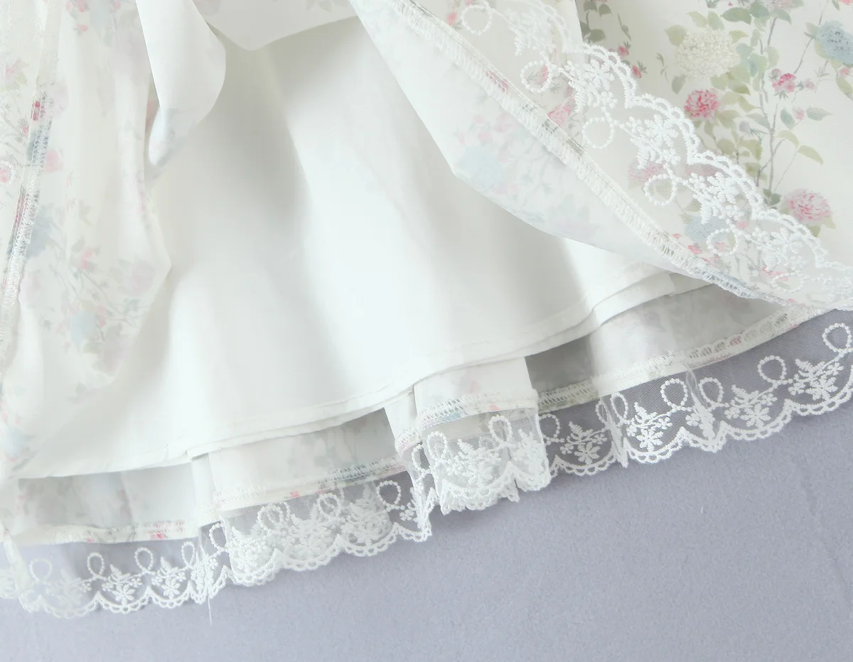 Robe débardeur en dentelle épissée, imprimé Floral, Sexy, col en V, bretelles à volants, oreilles en bois, taille basse, robes courtes, Robe trapèze doublée