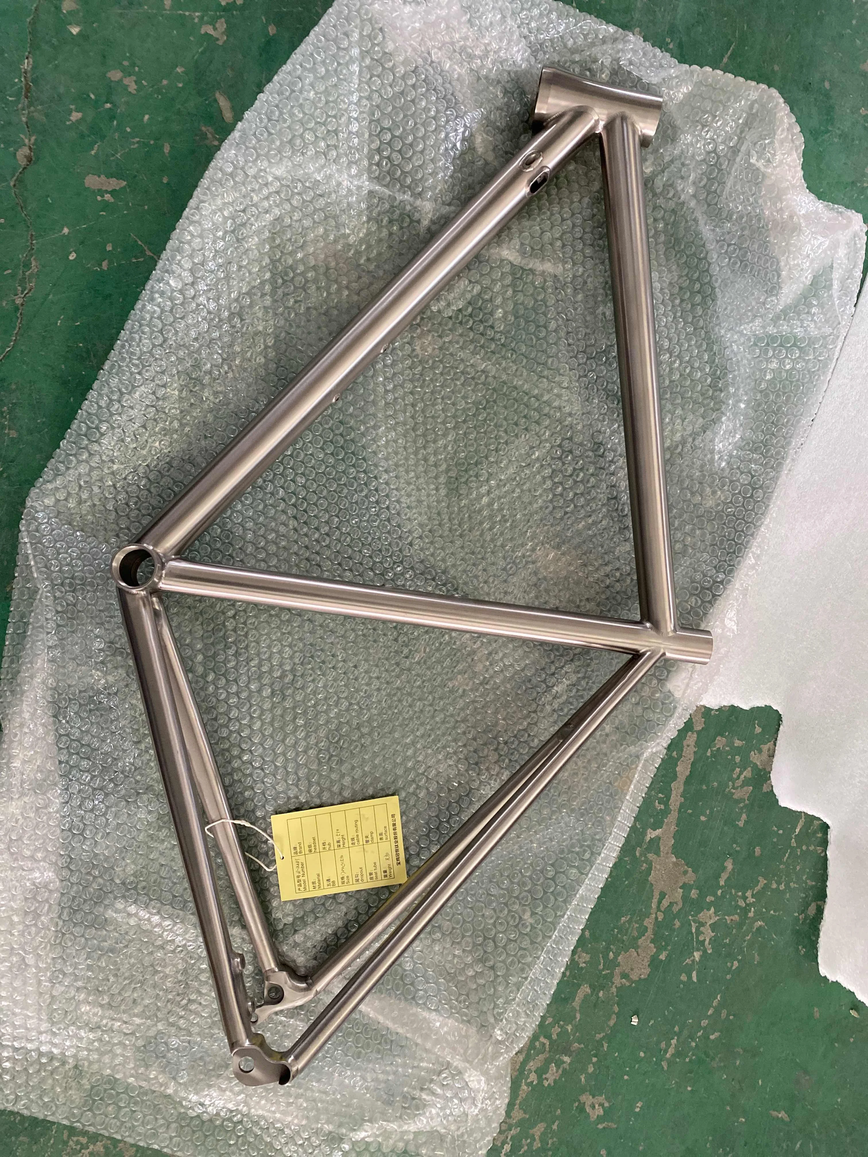 Custom Size Ti3Al2.5V Titanium Alloy BMX Road Mountain Disc Brake Bicycle Frame 1.4-1.5kg Sand Blasted & Wire Drawn 5
