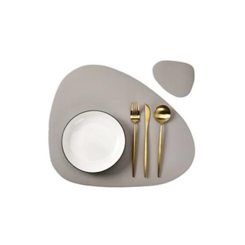 NONE 1/4/6 Sets Creme Tischset und Untersetzer-Set, ölbeständig, wasserdicht, für die Küche, unregelmäßige Form, PU-Leder, Tische, Matten, Pad, Café 9