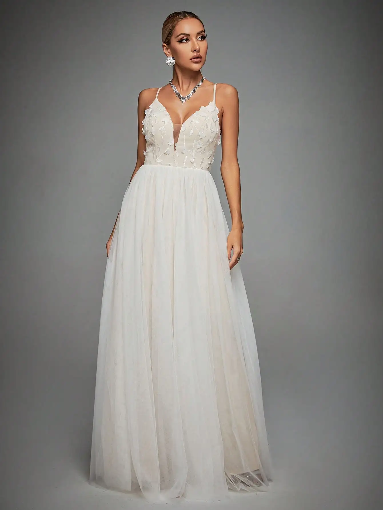 Mgiacy Halter V-neck three-dimensional embroidery color contrast wedding dress long evening gown ball dress party dress