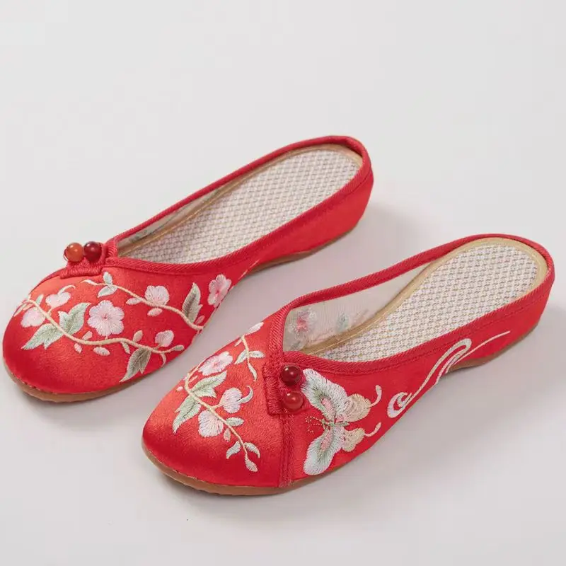 2024 Women's Chinese Traditional Flat Sole Embroidered Floral Slipper Soft Sole Non Slip Round Toe Ethnic Style Home Slippers