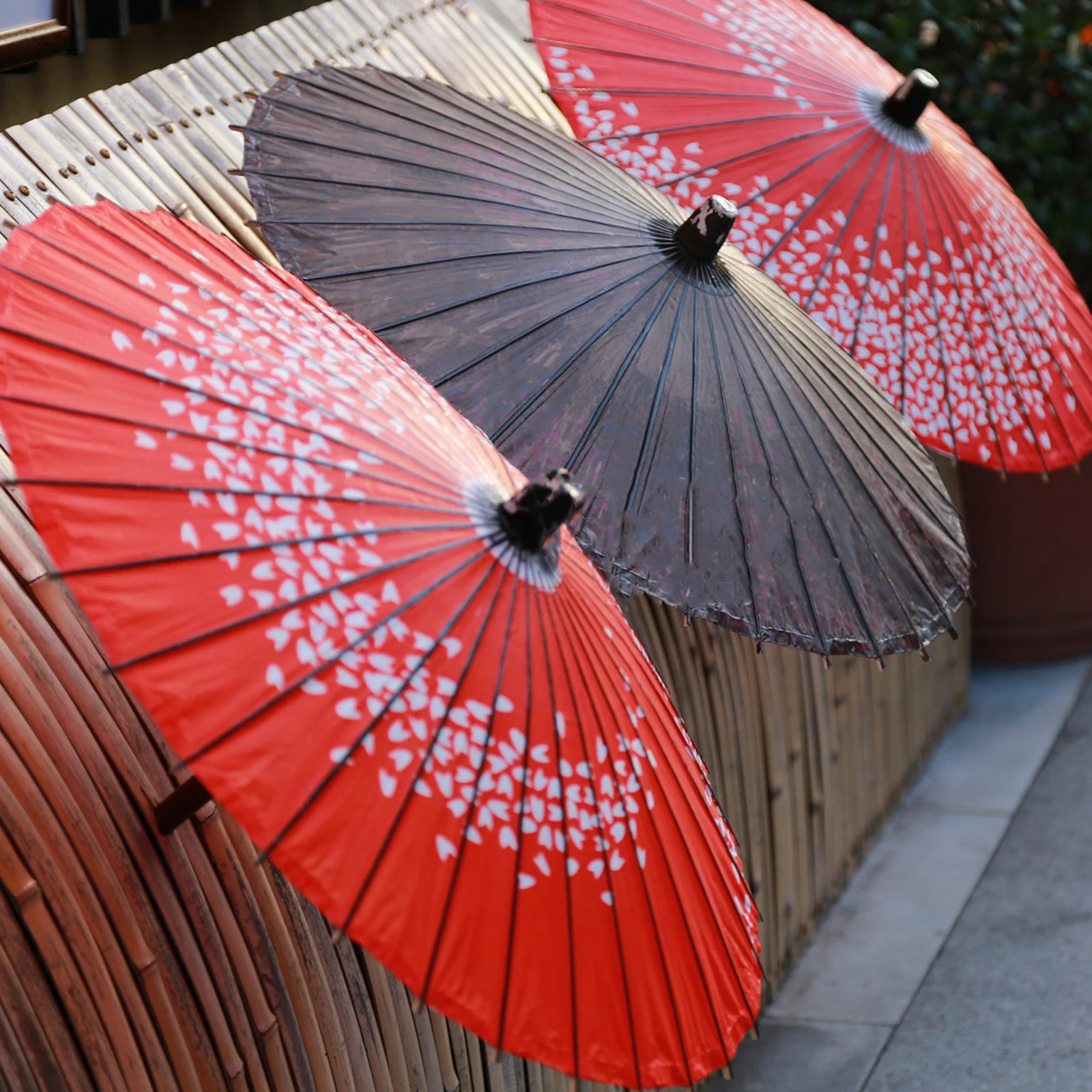 

2pcs Paper Umbrella Stand 70mm Bamboo Wedding Photo Oiled Paper Umbrella Support Props Home Decor Random Color Holiday Support